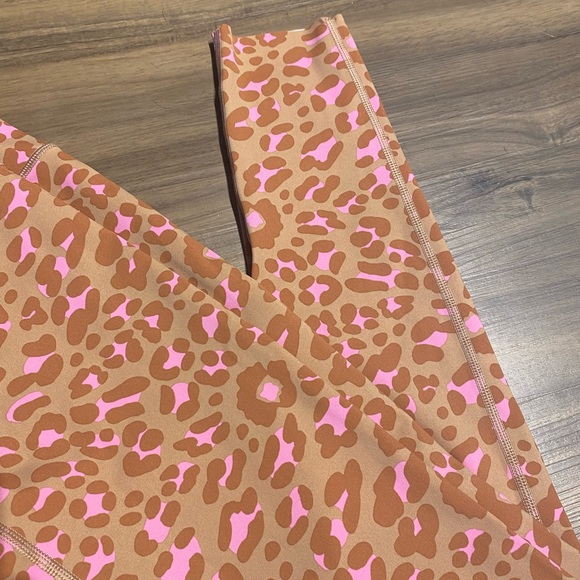 Aerie Offline Leopard Print Leggings - Picture 4 of 5